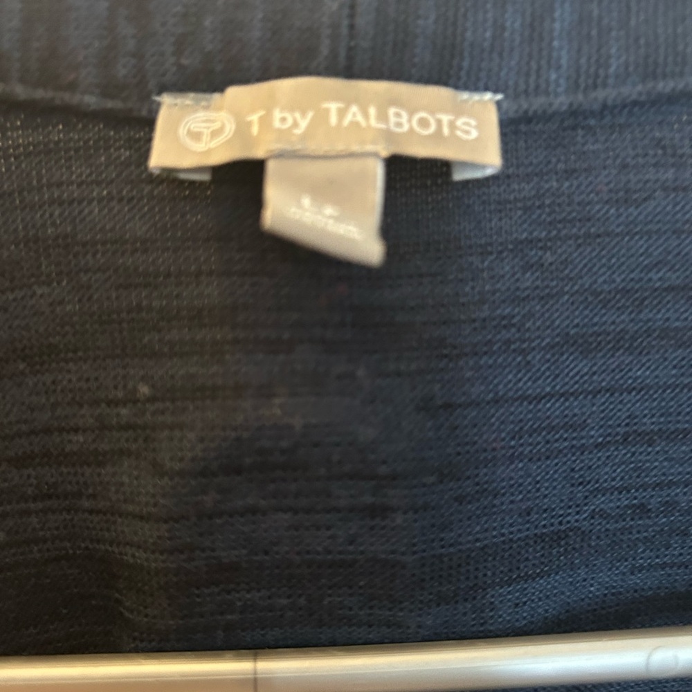 Talbots Navy Ribbed Open Cardigan
Petite large - Picture 2 of 3
